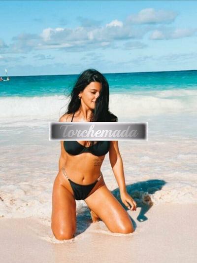 Girl Lato B spettacolare  Teramo