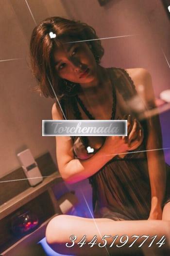 Girl Asiatiche che vogliono prendere cazzi  Pordenone