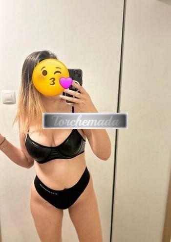 Girl Vieni a sverginare il mio lato B  Avellino