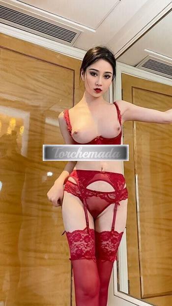 Girl Aiko Benessere Totale  Piacenza