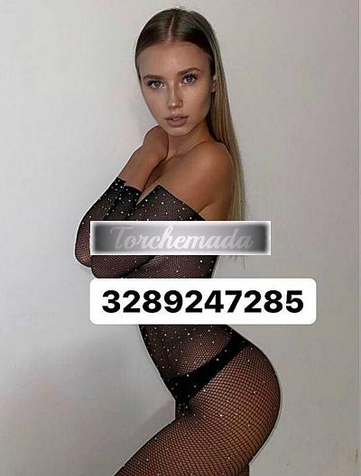 Girl Spettacolare Esibizionista  Trento