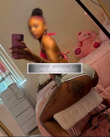 Girl Felina Esibizionista  Asti