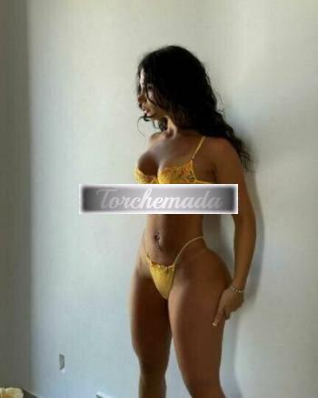 Girl Strepitosa Esibizionista  Latina