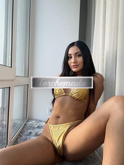 Girl Strepitosa Femmina  Verona