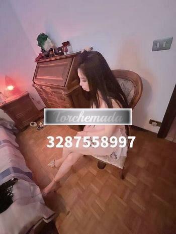 Girl Vogliosa Sirena  Lucca