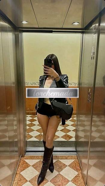 Girl Esplosiva Bambola  Bari