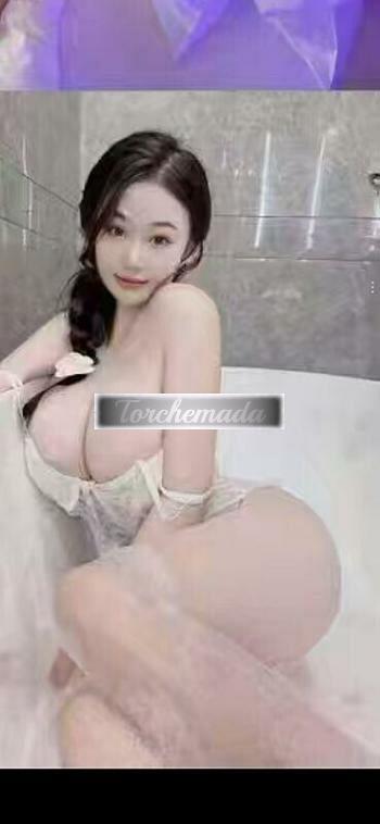 Girl Ambiente tranquillo e climatizzato  Mantova