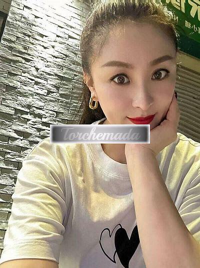 Girl Esplosiva Femmina  Genova