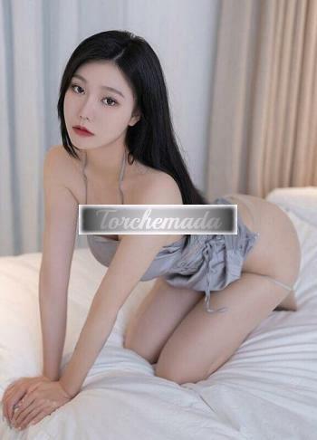 Girl Strepitosa Femmina  Torino