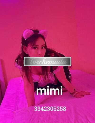 Girl Esplosiva Femmina  Genova