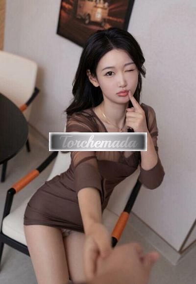 Girl Sensuale orientale  Siena