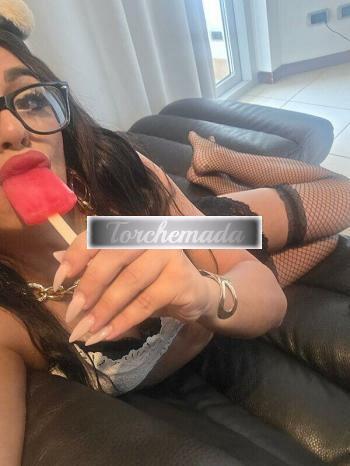 Girl Sexy Esibizionista  Brindisi