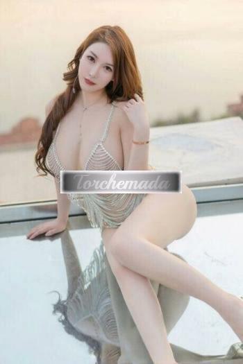 Girl Troia orientale con tre buchetti da sfondare  Foggia