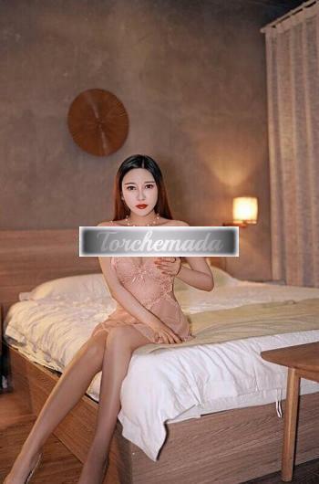 Girl Estasi Asiatica Profonda  Pavia