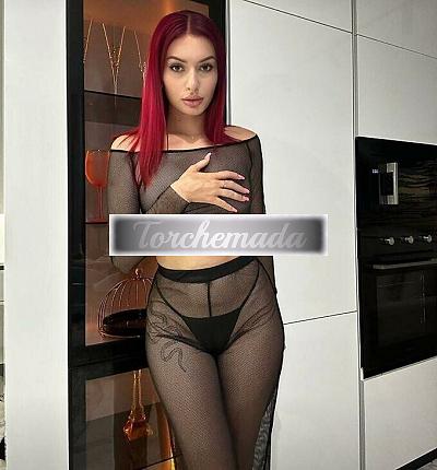 Girl Strepitosa Femmina  Lecce