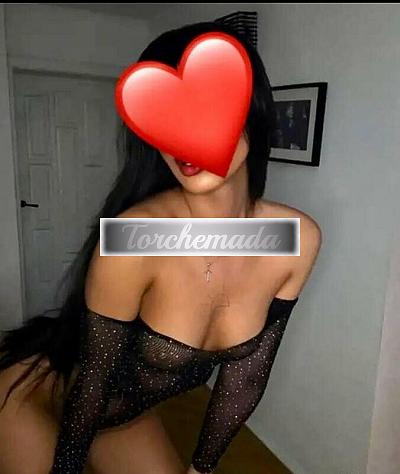 Girl Vogliosa Coinvolgente  Latina