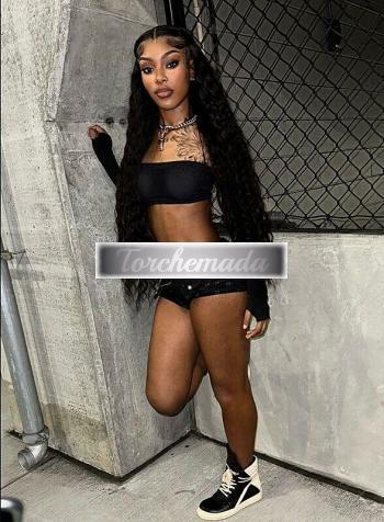 Girl Felina Ragazza  Bergamo