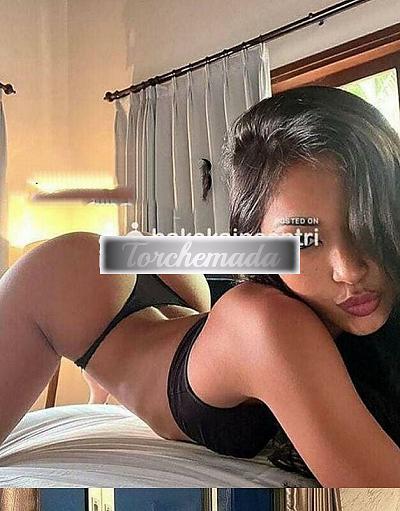 Girl Bellissima Femmina  Bari