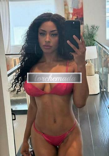 Girl Felina Coinvolgente  Modena