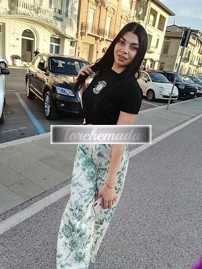 Girl Bellezza e passione per te  Lucca