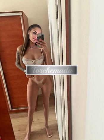 Girl Felina Amabile  Bologna