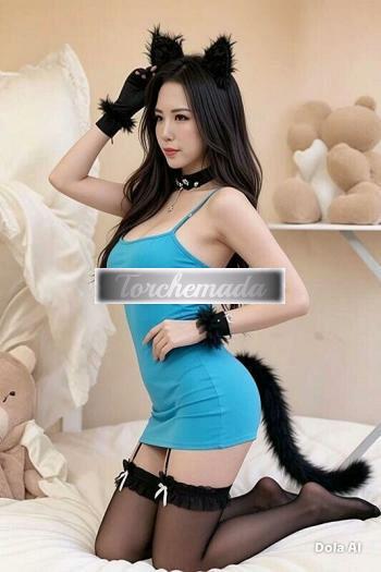 Girl Felina Ragazza  Cremona