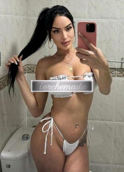 Girl Felina Sirena  Bolzano