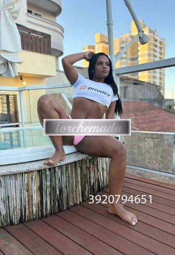 Girl Clara  L'Aquila