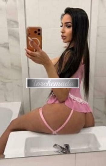 Girl Claudia  Bari