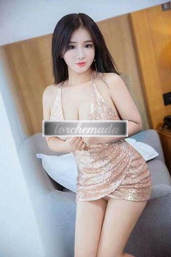 Girl Monella orientale puttana  Monza