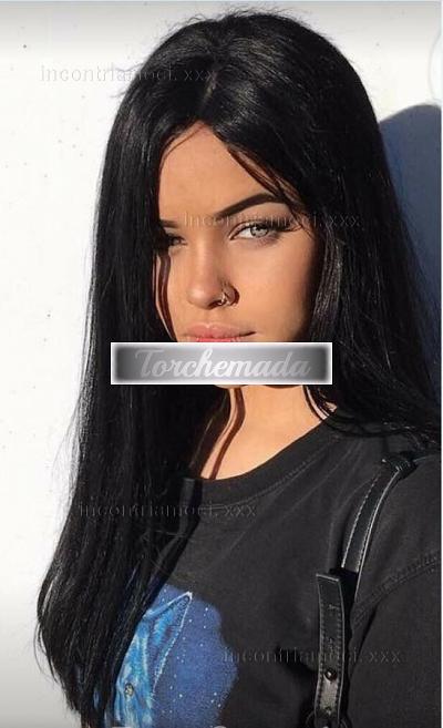 Girl Strofina il tuo cazzo sulla mia figa  L'Aquila