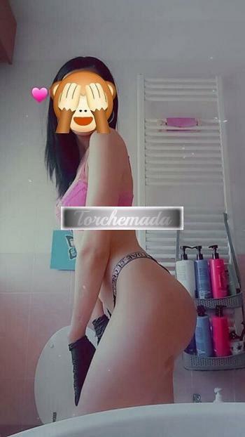 Girl Calda Bambola  Lucca