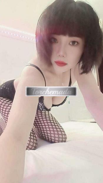 Girl Esplosiva Femmina  Milano