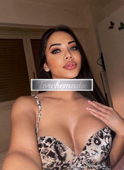 Girl Felina Maestra  Verona