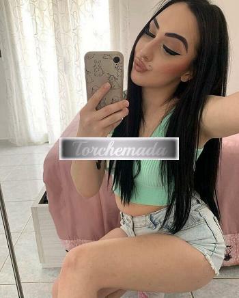 Girl Esplosiva Esibizionista  Bergamo