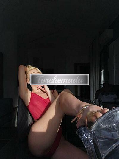 Girl Felina Coinvolgente  Bergamo