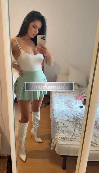 Girl Felina Maestra  Torino