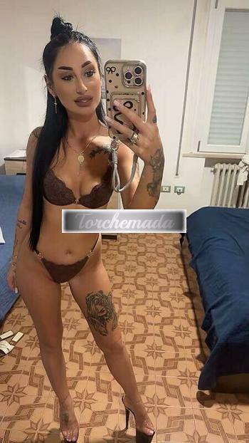 Girl Sexy Esibizionista  Piacenza