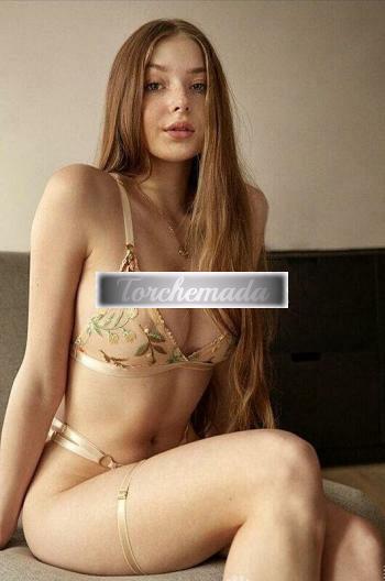 Girl Felina Attrice  Milano