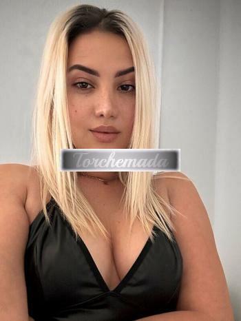 Girl Strepitosa Esibizionista  Como